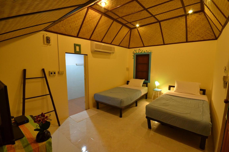 Bedroom 12