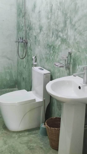 Bathroom, Oasis Beach Inn, Kusini