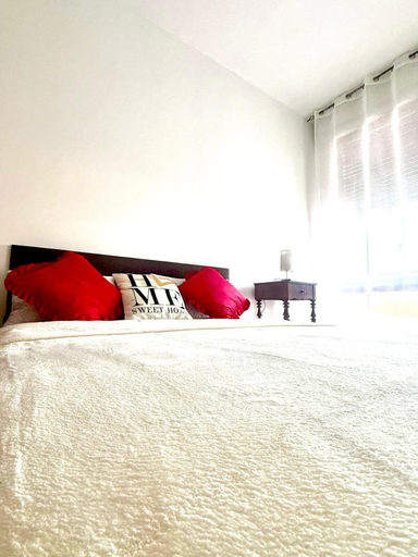 Bedroom 3, 99 Tourist House Bologna Lame 112, Bologna