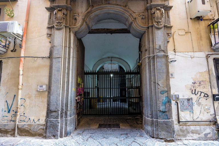 Exterior & Views, Family&Friends Montesanto House, Napoli