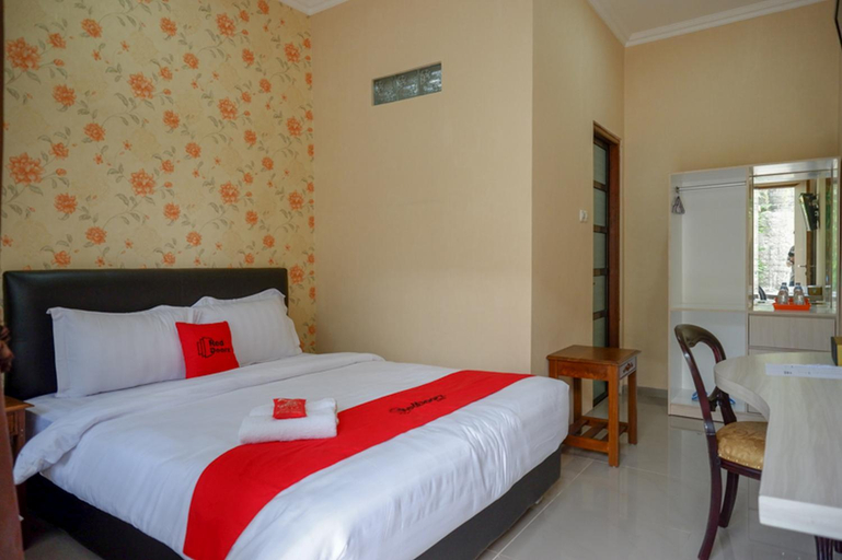 Bedroom 13