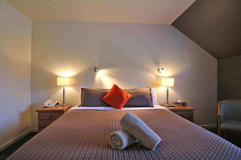 Others 3, Drifters Inn, Hurunui