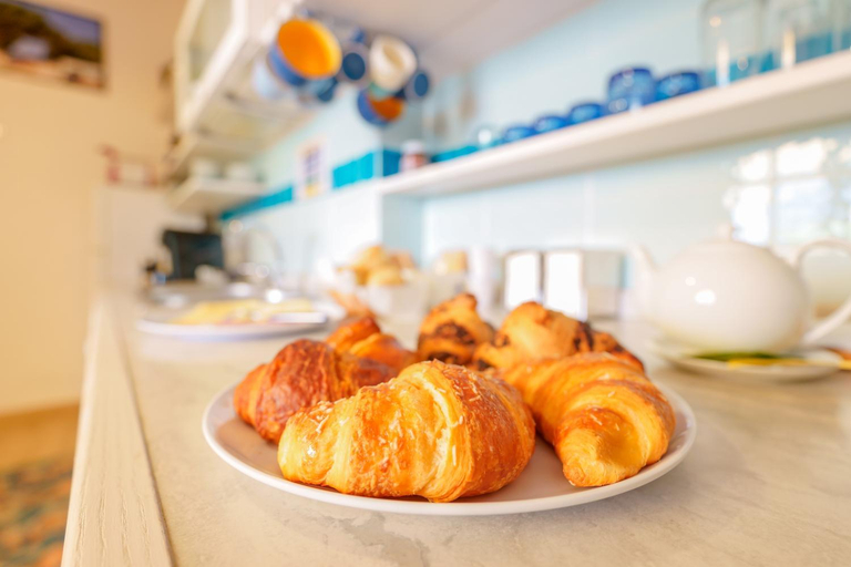 Food & Drinks 5, B&B Villamarina42, Cagliari