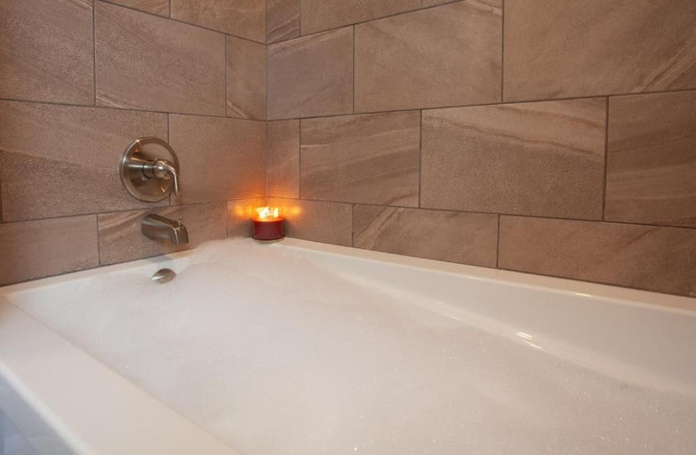 Bathroom 3, Indian Falls Chalets, Division No. 8