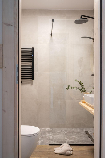 Others 5, Kominkowy Chill - Jacuzzi, Sauny & Dwa studia z prywatnym jacuzzi, Tatra