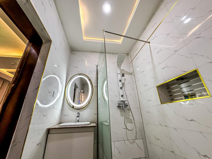 Bathroom 4, Parkview Astoria Hotel, LagosIsland