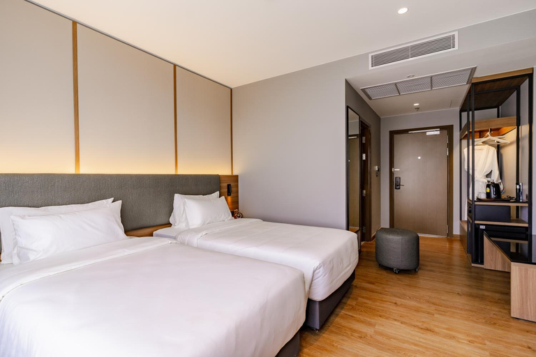 Bedroom 12