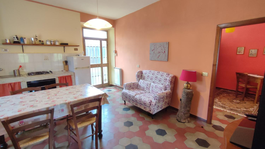 Dining Room 10