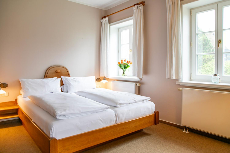 Bedroom 2, Landhaus Morgensunn, Vorpommern-Rügen
