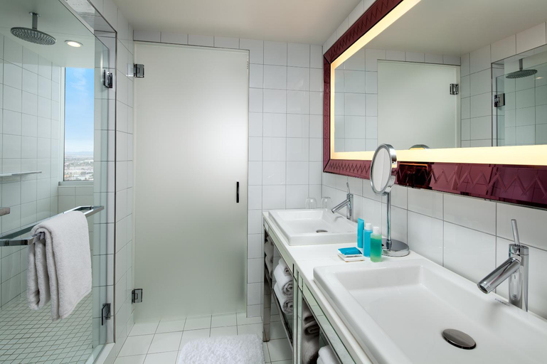 Bathroom 24
