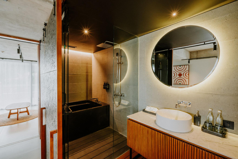 Bathroom 12