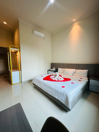 Bedroom 28