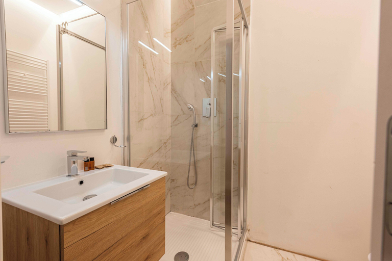 Bathroom 3, Alfani Modern Loft by MMega, Florence