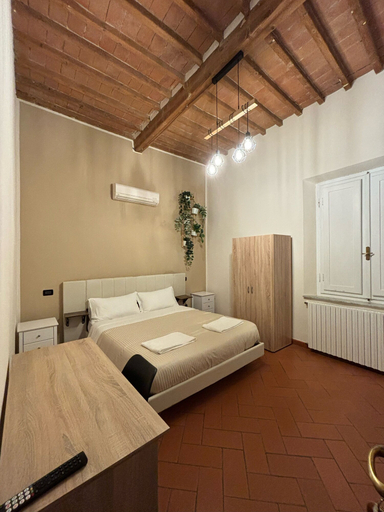 Bedroom 3, Window To The Tower, Pisa