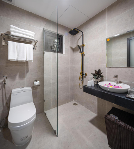 Bathroom 4