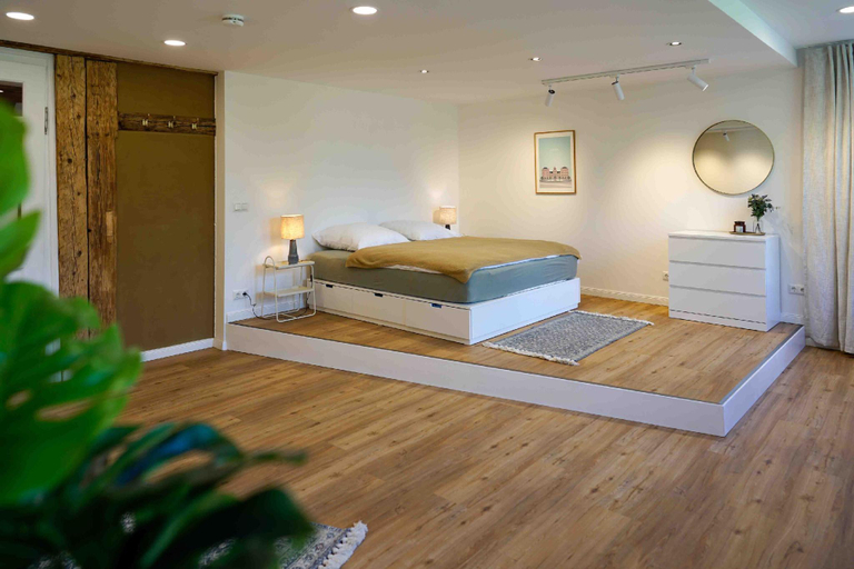Bedroom 2, Lady Milavie apartments, Coburg