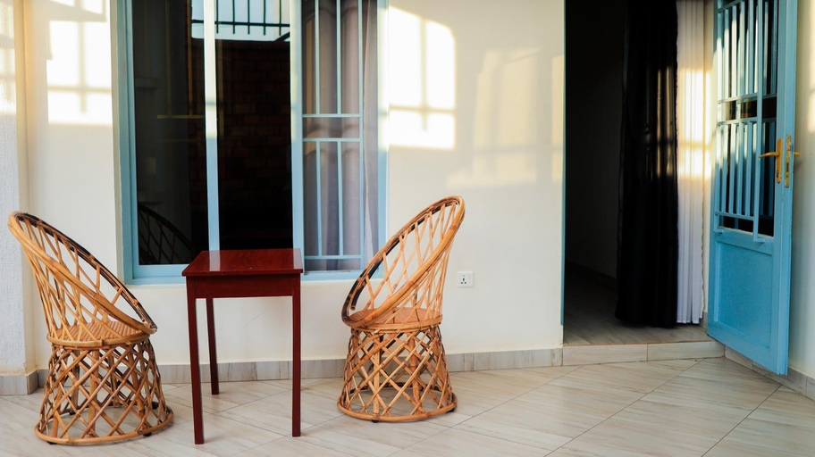 Others 3, staykigali, Nyarugenge