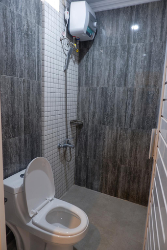 Bathroom 4