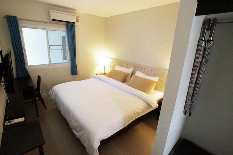 Bedroom 3, Baan Sukhita, Laem Sing