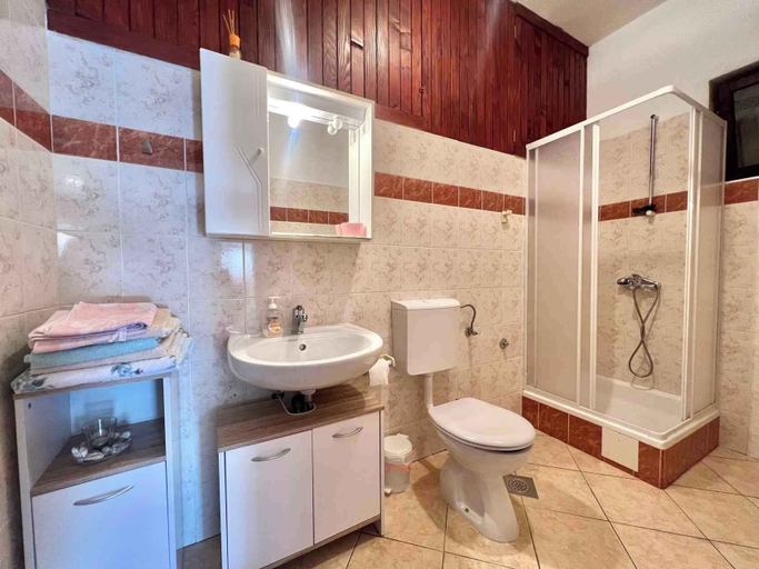 Bathroom 4, Apartman Zeleni Raj 3, Crikvenica