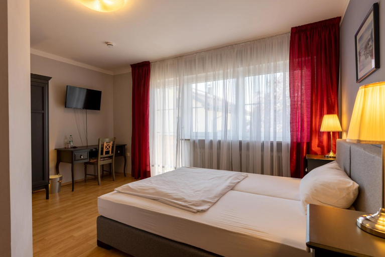 Bedroom 10