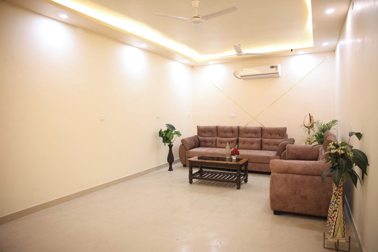 Others 3, Hotel Kalpana, Patna
