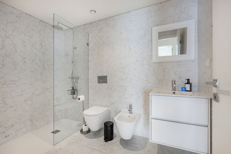 Bathroom 2, Paraíso Porto Living, Porto