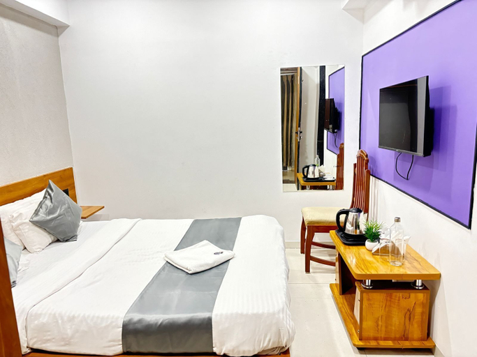 Bedroom 4, Pearl Retreat Hotel, Surat