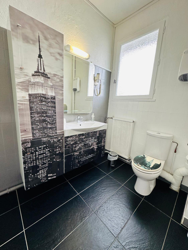 Bathroom 5