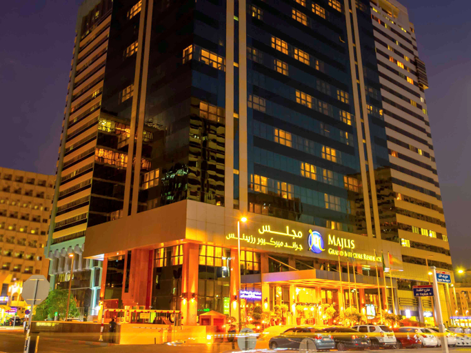 Majlis Grand Mercure Residence Abu Dhabi, Abu Dhabi City