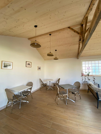 Others 5, Villa Bineta, Charente-Maritime