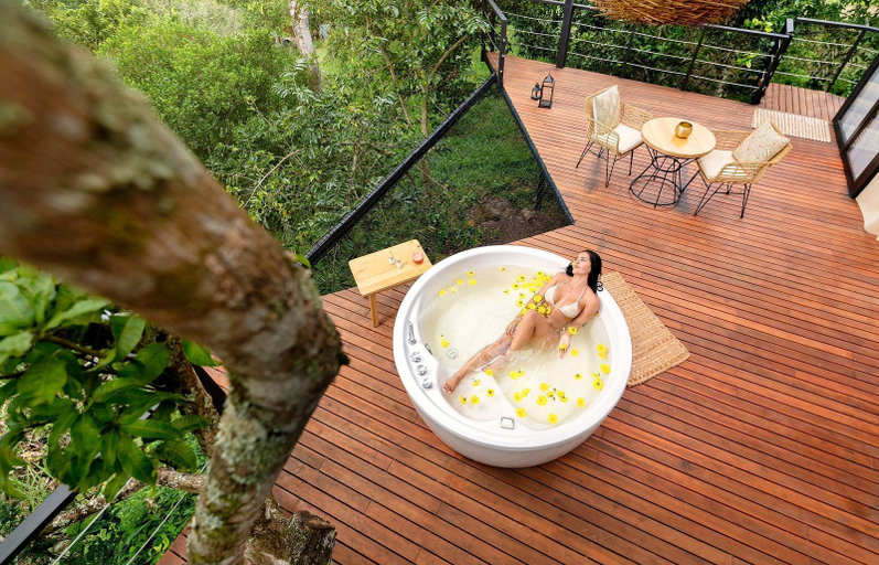 Food & Drinks 5, Santuario Luxury Ecohotel, Quebradanegra