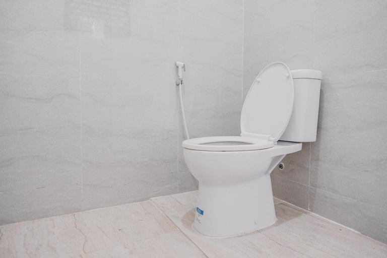 Bathroom 10