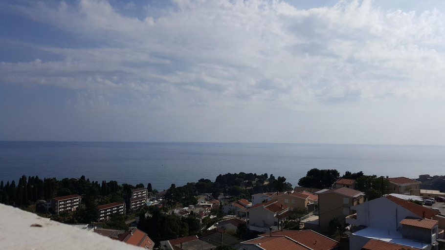 Others 4, Apartments Boki