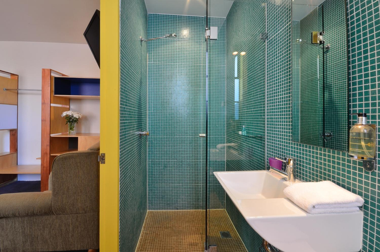 Bathroom 4