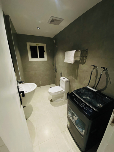 Bathroom, Leena Hotel, Al Madinah Al Munawwarah