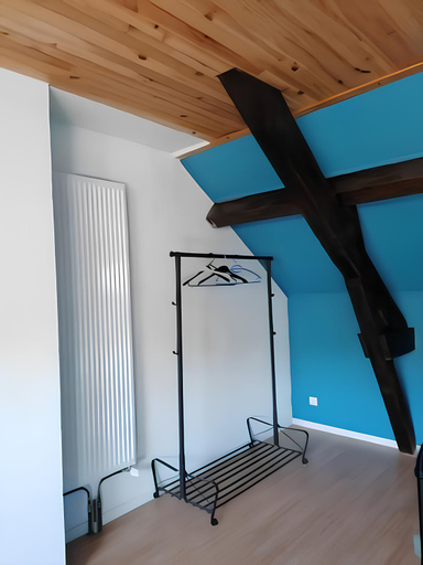 Others 4, Une halte aux portes de Bourgoin, Isère
