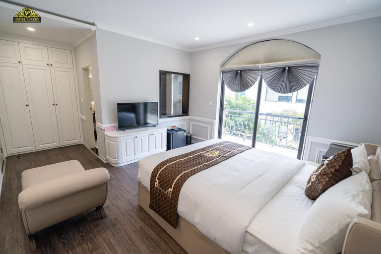 Bedroom 12