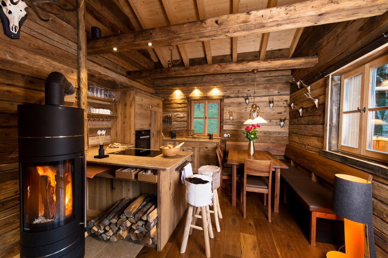 Food & Drinks 4, Exklusives Chalet in Alleinlage mit privatem Saunahaus, Spittal an der Drau