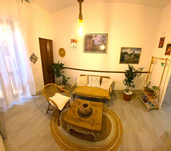 Others 4, Khorakhane, Sassari