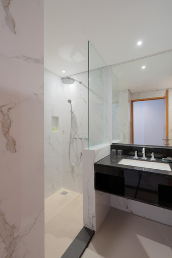 Bathroom 20