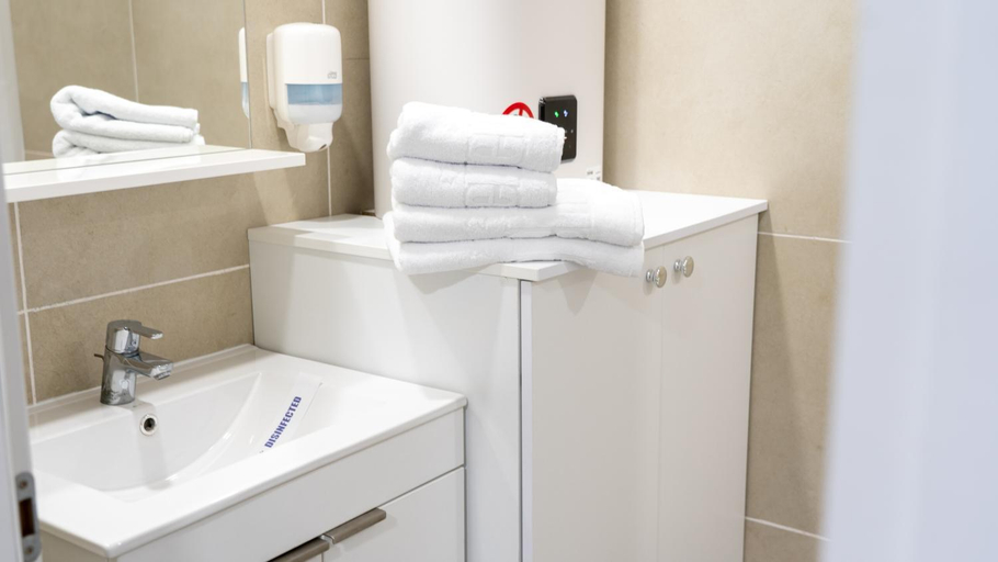 Bathroom 4, Sea View Apartments Olimp - Avenue Hotels, Mangalia