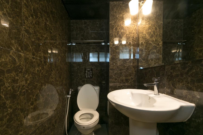 Bathroom 4, Sudyod Apartment, Bang Plad