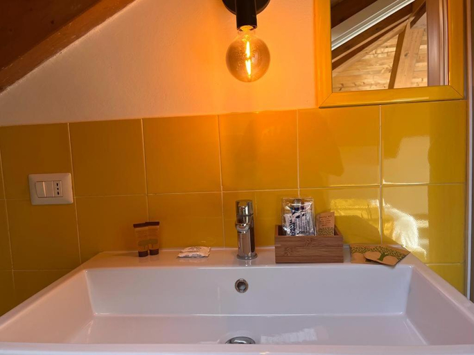 Others 2, fairytale home - la torretta, Salerno