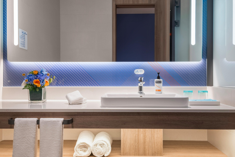 Bathroom 14