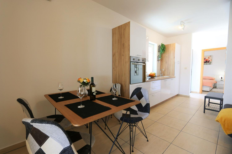 Others 4, Apartment Rinkovec, Dobrinj