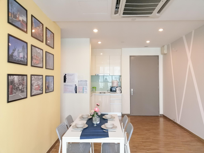 Dining Room 11