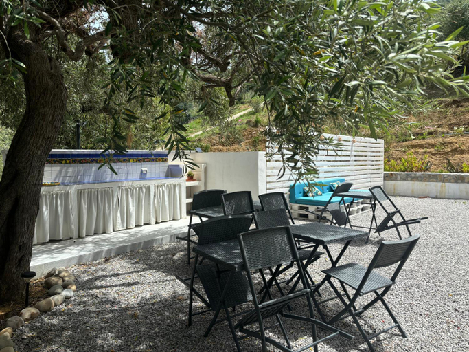 Others 5, Casa Miraflores, Palermo