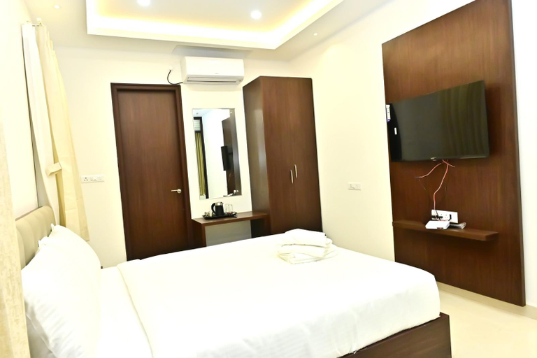 Bedroom 3, Mallika Sapphire, Chikmagalur