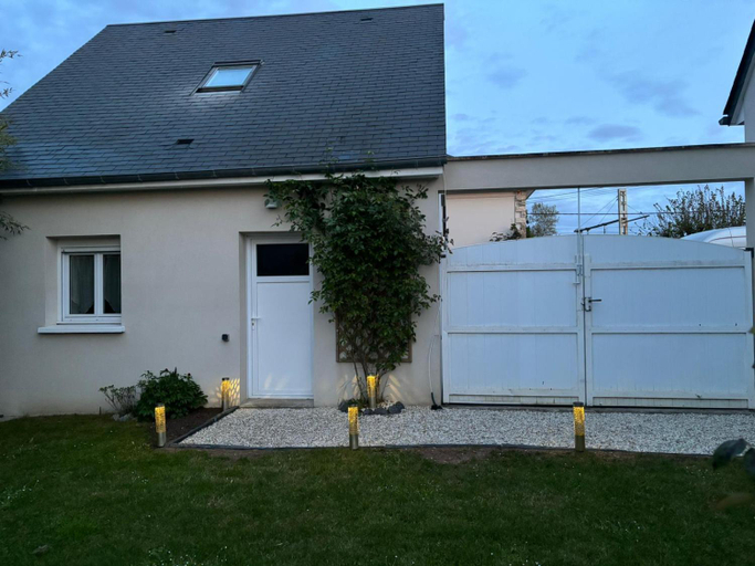 LE 911, Indre-et-Loire